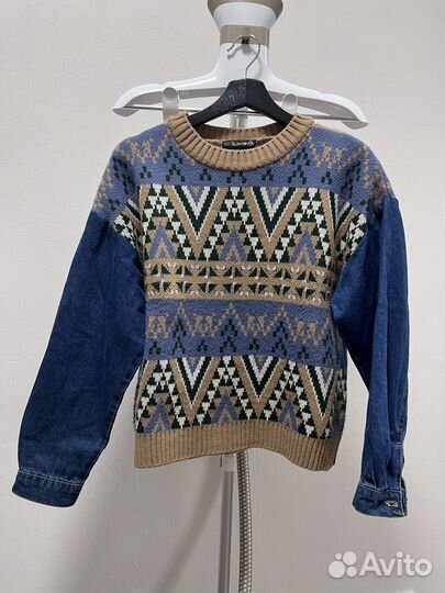 Свитер женский