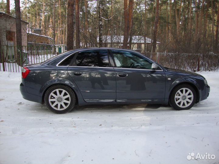 Audi A4 1.8 CVT, 2001, 430 500 км