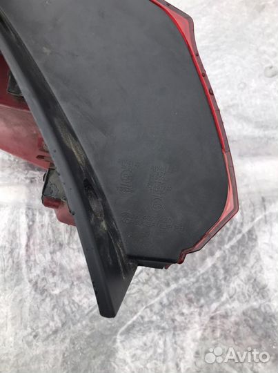 Задний правый фонарь на kia ceed