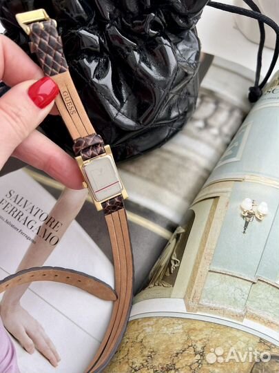 Часы guess женские новые оригинал