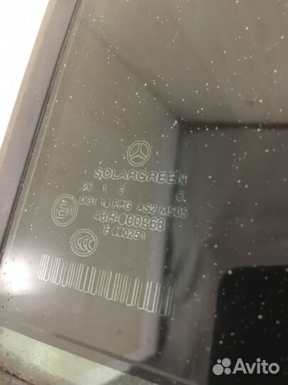 Форточка двери задняя левая Mercedes Benz S350