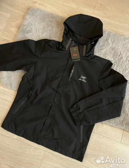 Arcteryx куртка 44-46