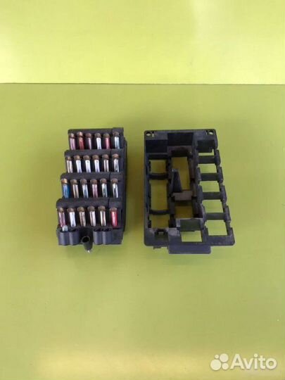 Блок предохранителей Mercedes E-Class W124