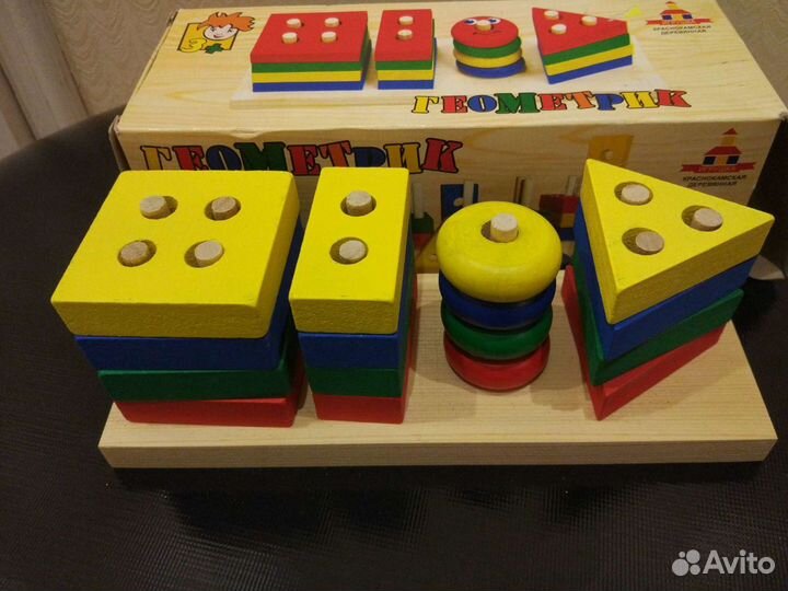 Пирамидка-геометрик