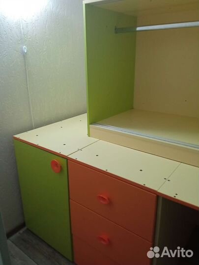 Мебель в детскую комнату