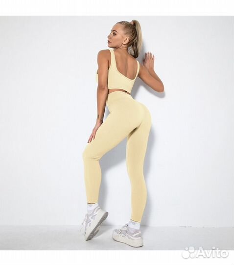 Бесшовные легинсы в рубчик