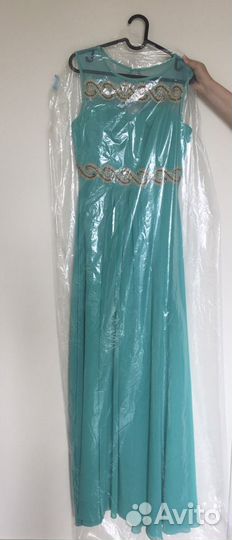Платье вечернее