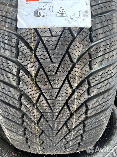 Grenlander IceHawke 1 195/45 R16