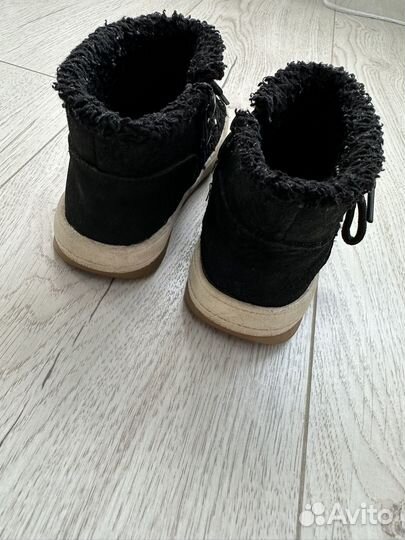 Ботинки демисезонные для девочки 25 размер
