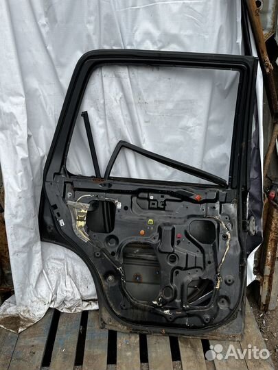 Задняя левая дверь Honda crv rd1 96-01