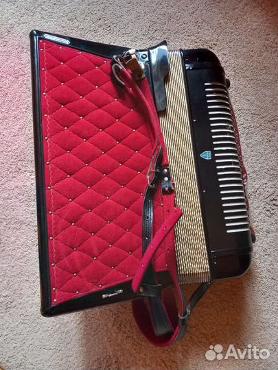 Аккордеон Horch superior 63г