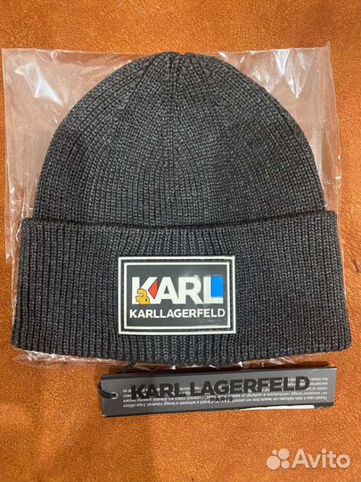 Шапка Кarl Lagerfeld оригинал серый и красный цвет