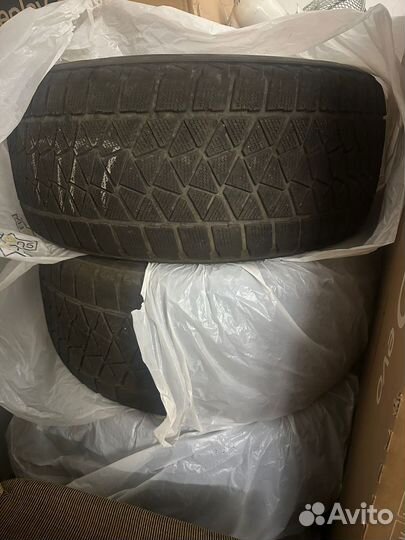 Bridgestone Blizzak DM-V2 285/50 R20