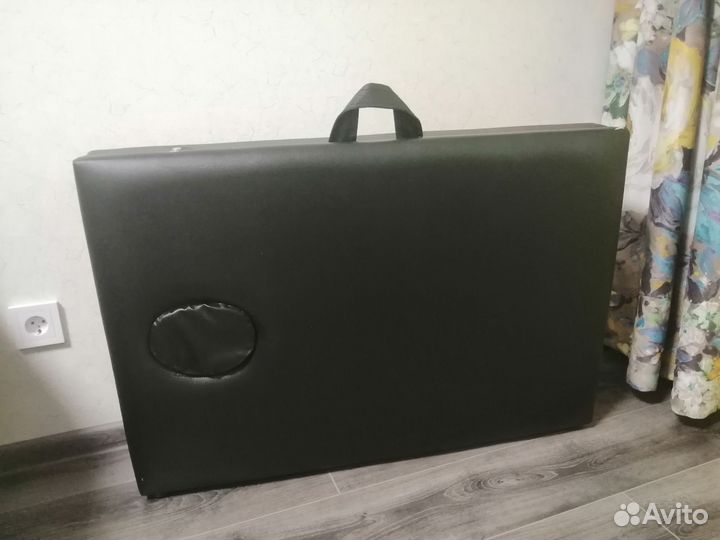 Кушетка массажный стол с вырезом для лица