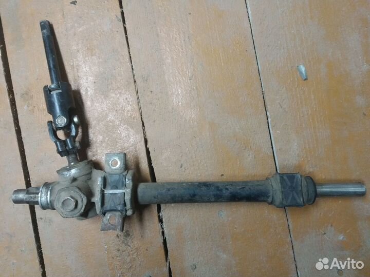 Рулевая рейка с рулевым карданом Мазда 323
