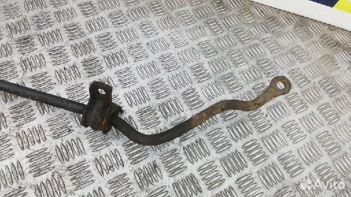 Стабилизатор передний Nissan Navara