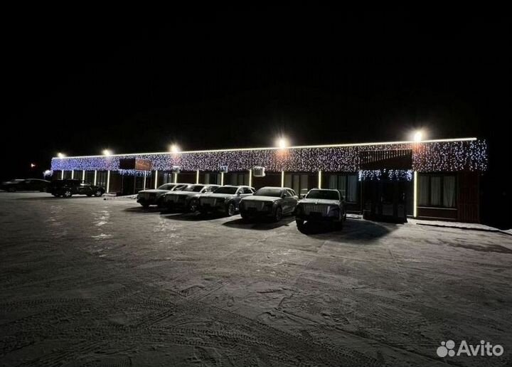 Украшение домов, контурная подсветка дома