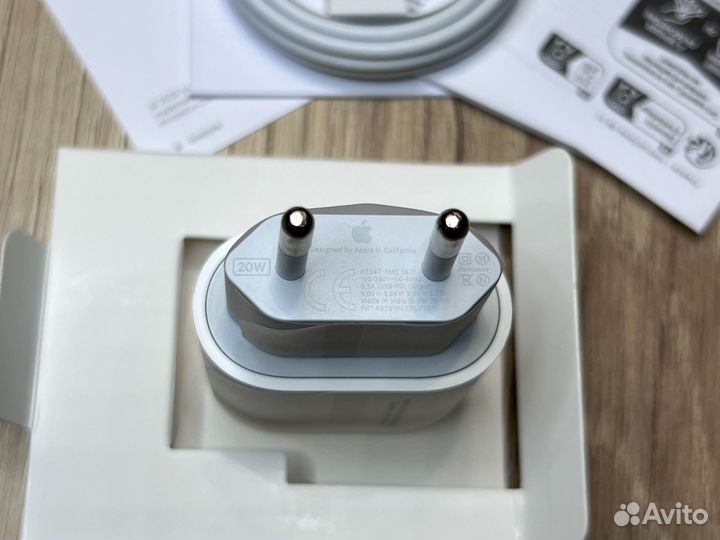 Зарядка на iPhone 20w оригинал, комплект