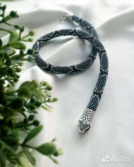 Жгут-колье Змея из бисера