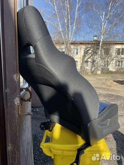 Сиденье пассажирское субару sti