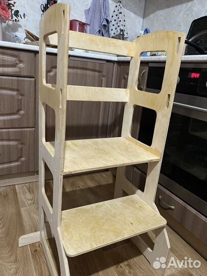 Башня помощника монтессори