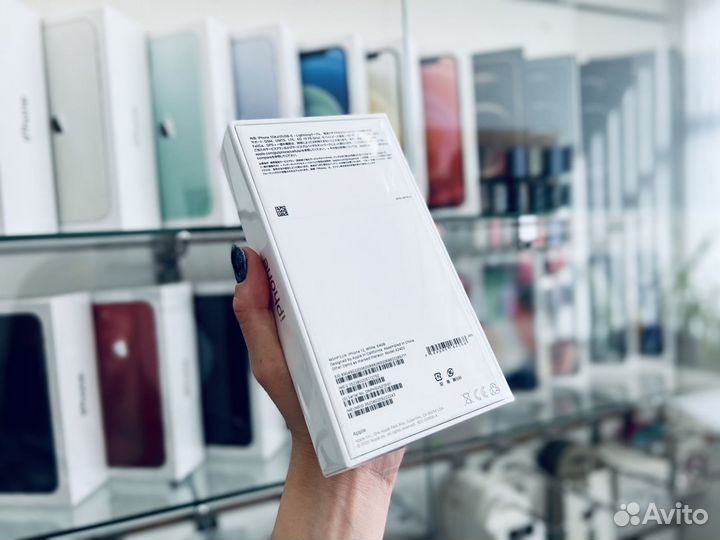 iPhone 12, 64 ГБ