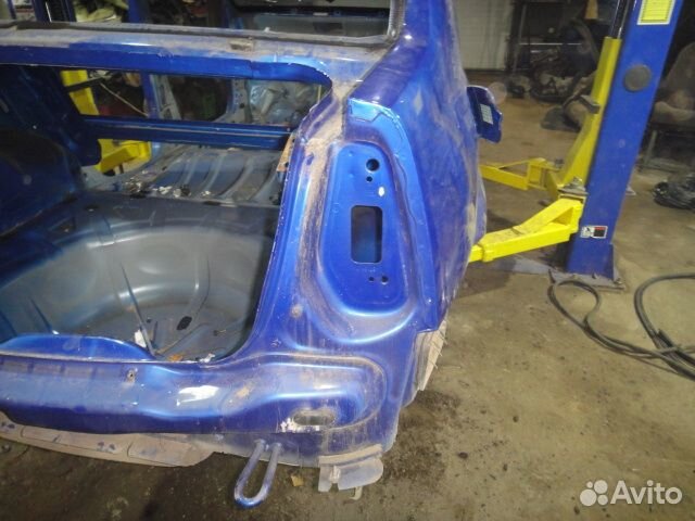 Крыло заднее Logan (05-14) R б\у (арт. 774208054R)