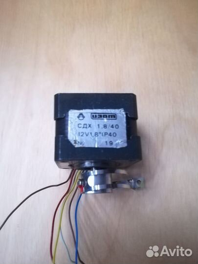 Двигатель униполярный шаговый 