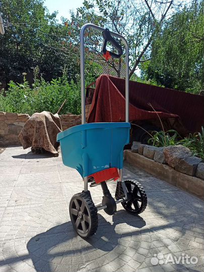 Сеялка- разбрасыватель XL Gardena. Самовывоз