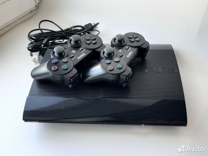 Sony playstation 3 прошитая + 2 джойстика