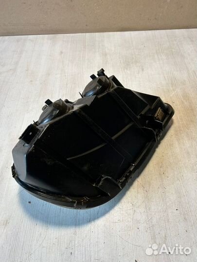 Фара передняя левая Chevrolet Niva