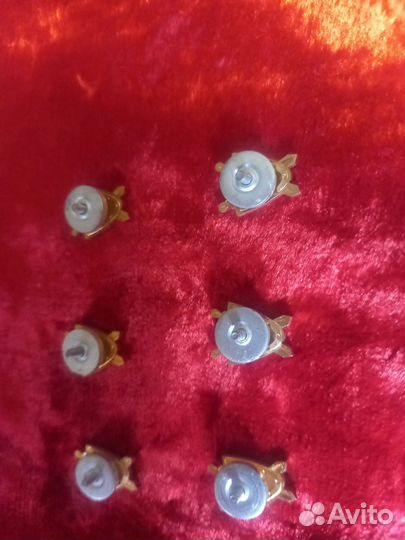 Пуговицы и знаки с Милицейской формы СССР,новые