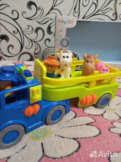 Игрушка машина ферма интерактивная