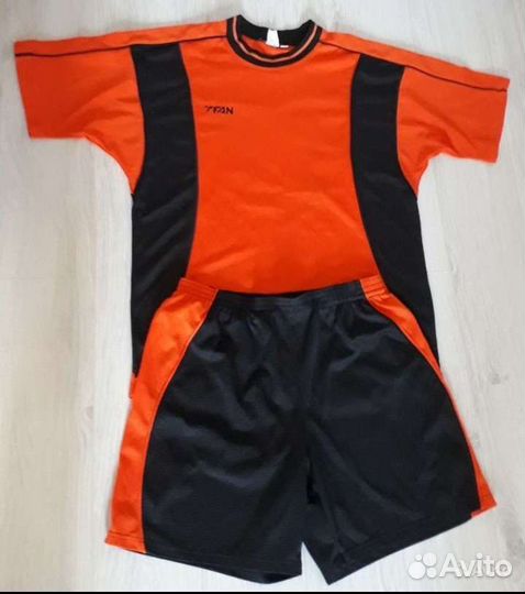 Форма спортивная футбольная баскетбольная