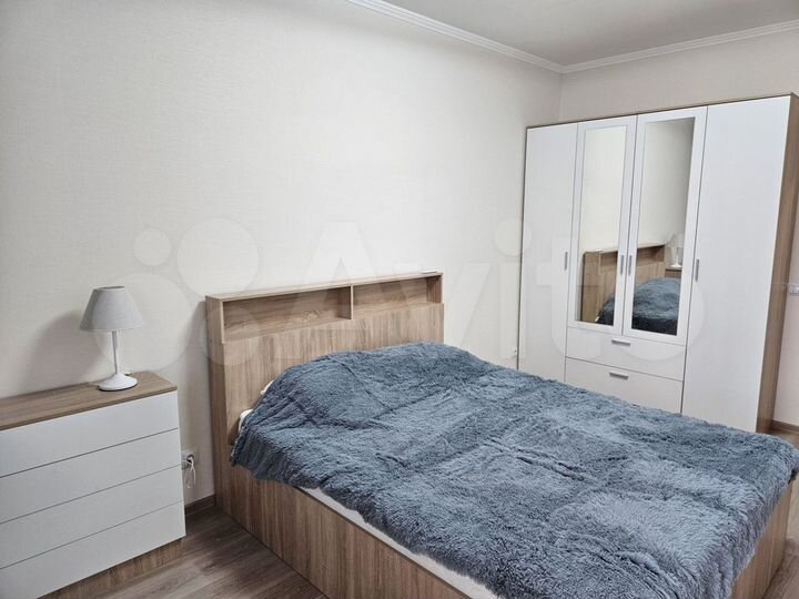 2-к. квартира, 65 м², 2/8 эт.