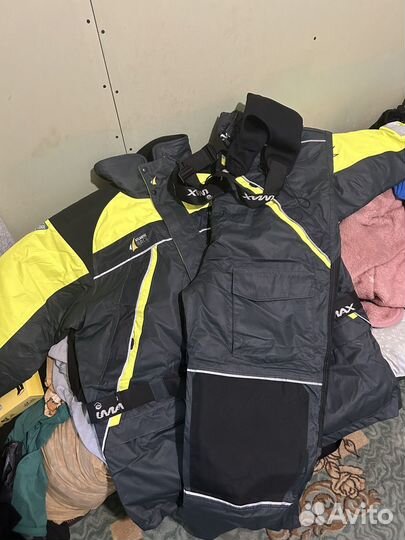 Рыбацкий костюм поплавок зимний