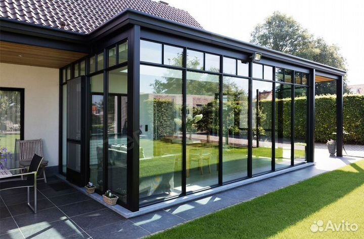 Безрамное остекление домов