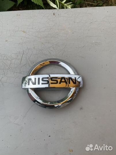 Эмблема nissan