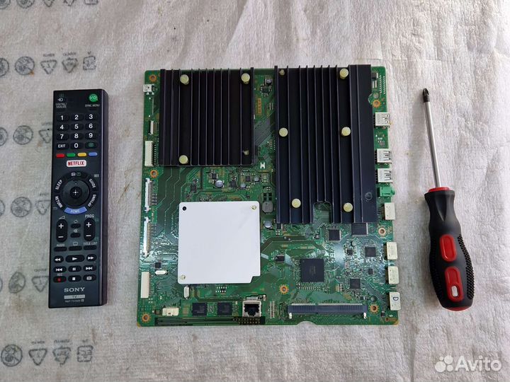 Материнская плата 1-893-272-21