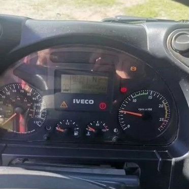 Самосвал 18 м³ IVECO Trakker, 2012
