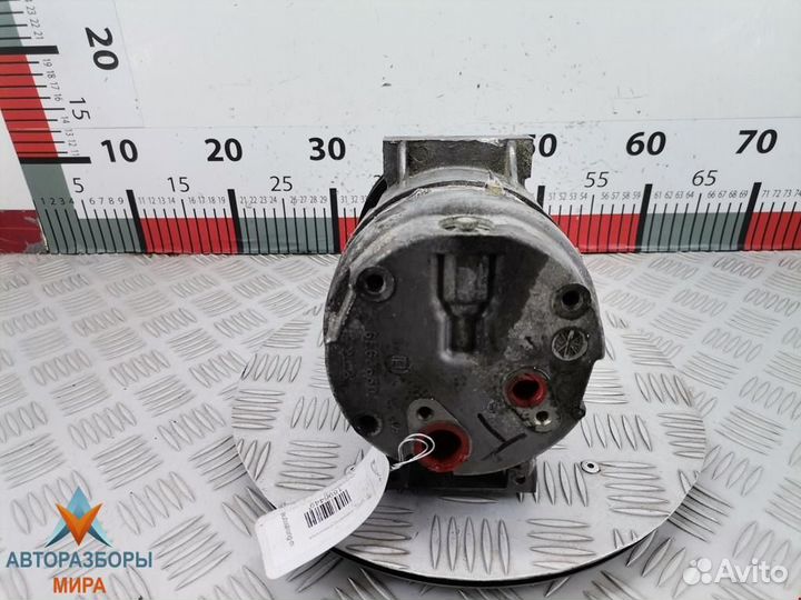 Компрессор кондиционера Renault Megane 1999