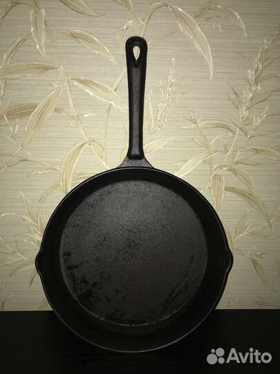 Чугунная сковорода