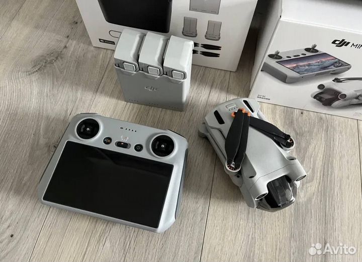 Квадрокоптер Dji Mini 3 Pro Fly More kit Plus