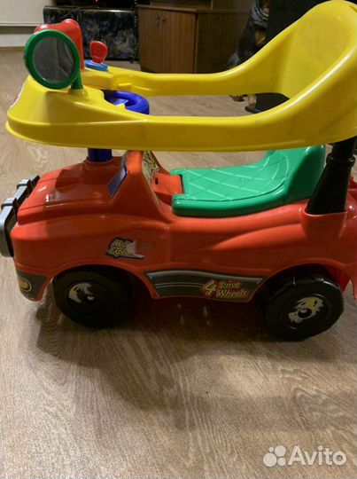 Машинка-каталка
