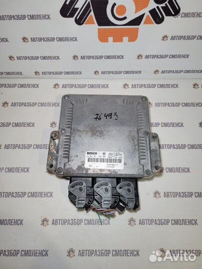 Блок управления двигателем Renault Laguna II (2001