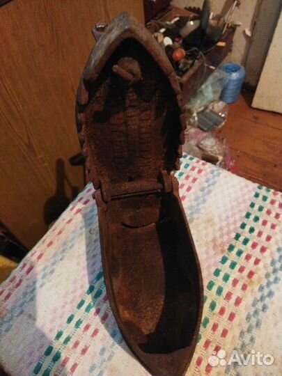 Утюг старинный угольный