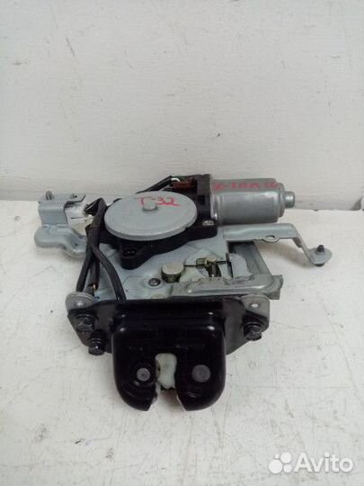 Замок багажника Nissan X-Trail 3 (T32)