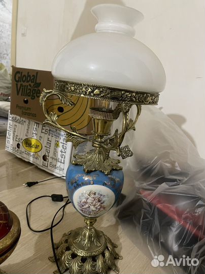 Светильник настольный