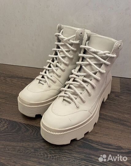 Ботинки Bershka