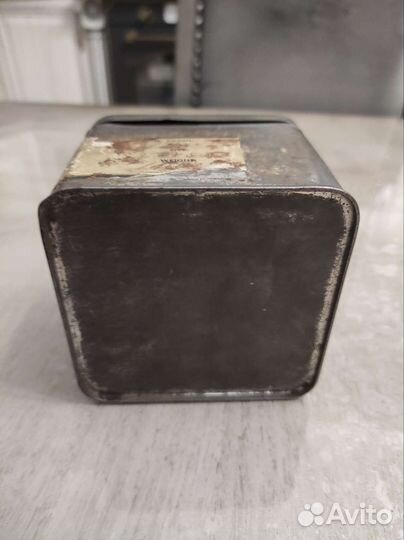Антикварная коробка из под сигарет